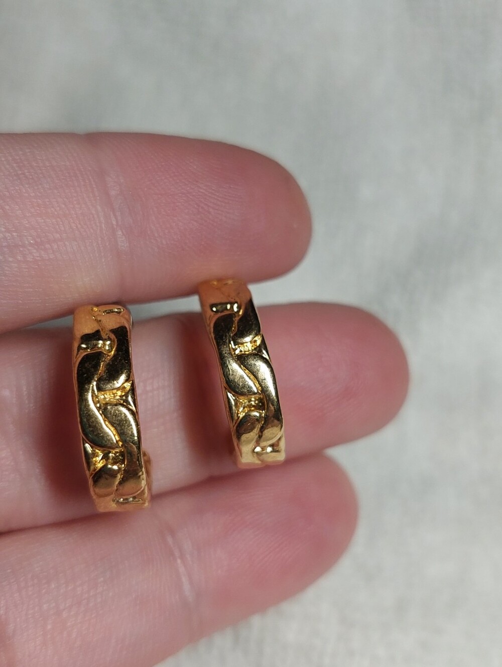 Gold-Tone Patterned Hoop Earrings - Classic Women's Jewelry
